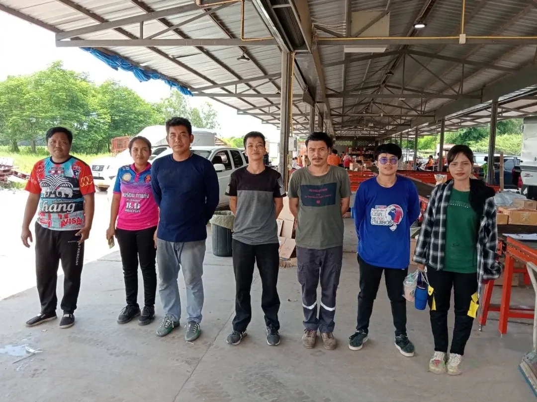 บรรยากาศงานคลังสินค้าของบริษัทเคอรี่ เอ็กซ์เพรส จ.ยโสธร